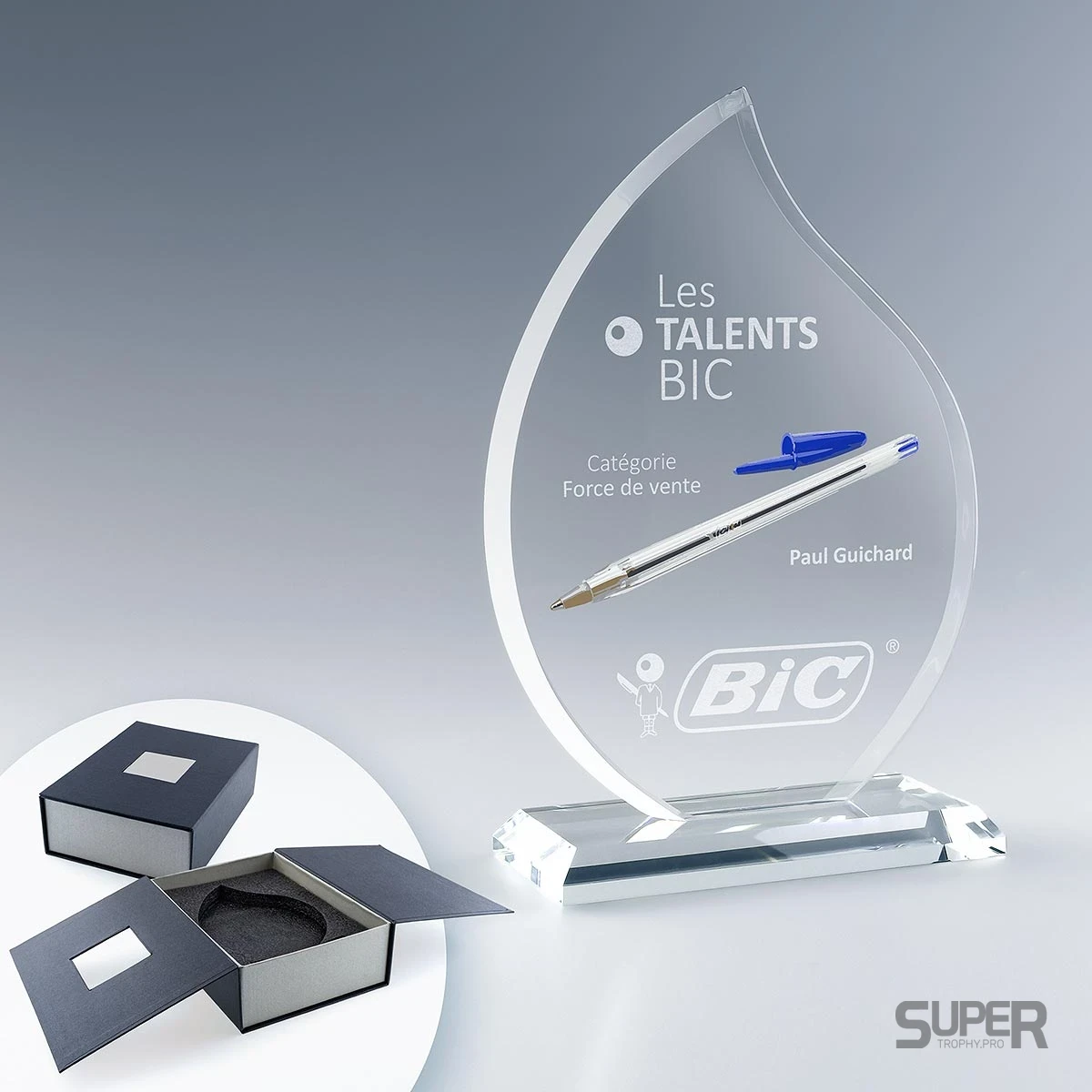 Trophée Flamme en verre personnalisé